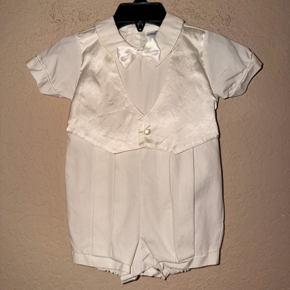 ALEXIS Elegant White Baby Romper with Bow Satin Tie- Size 9 months
